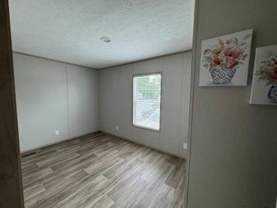 Photo 4 of 10 of home located at 426 Chipmunk Lane Midway Park, NC 28544