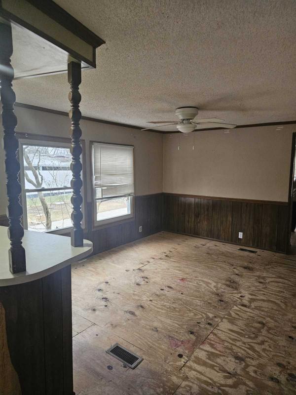 1976 Croydon Manufactured Home