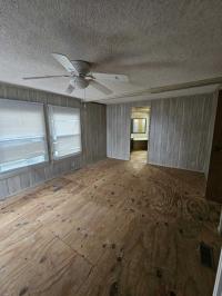 1976 Croydon Manufactured Home