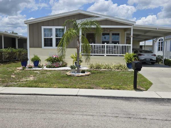 Photo 1 of 2 of home located at 15203 Hudson, FL 34667