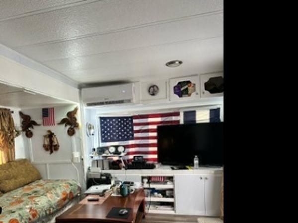 1983 Town Mobile Home