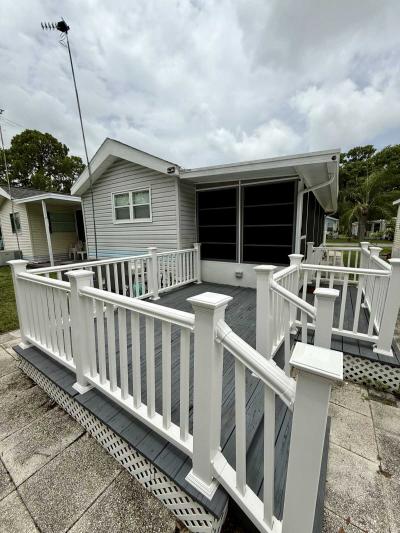 Photo 5 of 17 of home located at 6900 Ulmerton Rd Largo, FL 33771