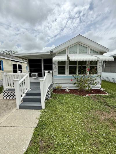 Photo 3 of 17 of home located at 6900 Ulmerton Rd Largo, FL 33771