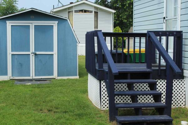 1989 PARKWOOOD............................... Manufactured Home