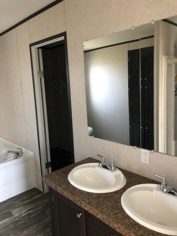 2018 CHAMPION 12RM2868A Mobile Home