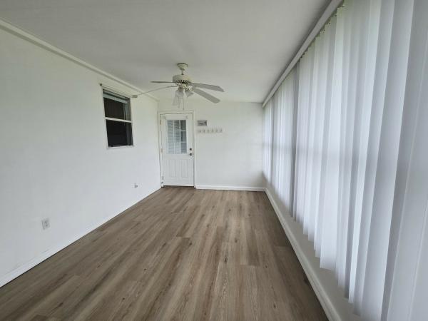1992 MERI FLHMBL58033327A/B Mobile Home