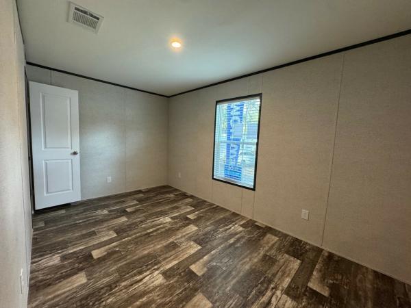 2025 Champion Home Builders, Inc. mobile Home