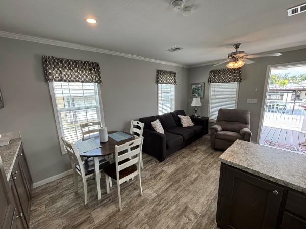 2019 Champion RH1431Z W/ PORCH Mobile Home