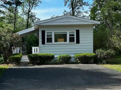 Photo 2 of 11 of home located at 31 Arrowbrook Road Dover, NH 03820