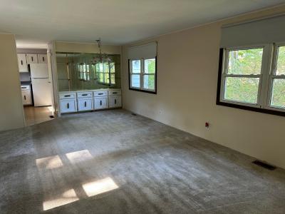 Photo 4 of 11 of home located at 31 Arrowbrook Road Dover, NH 03820