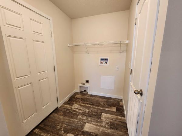 2021 Clayton - Middlebury Mobile Home
