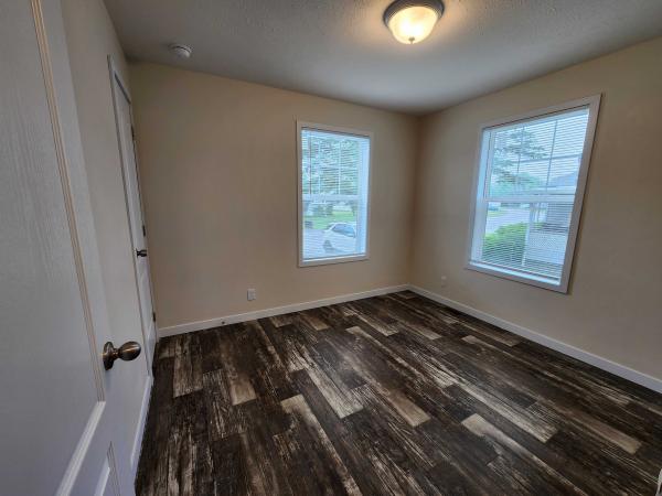 2021 Clayton - Middlebury Mobile Home