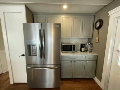 Photo 5 of 20 of home located at 912 Desirade Avenue Venice, FL 34285