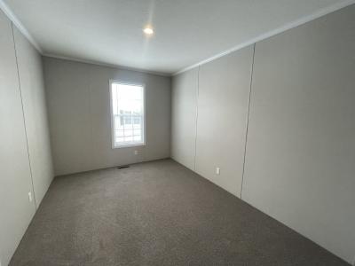 Photo 2 of 8 of home located at 4856 Duncan Ct Sterling Heights, MI 48310