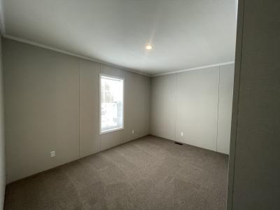 Photo 4 of 8 of home located at 4856 Duncan Ct Sterling Heights, MI 48310