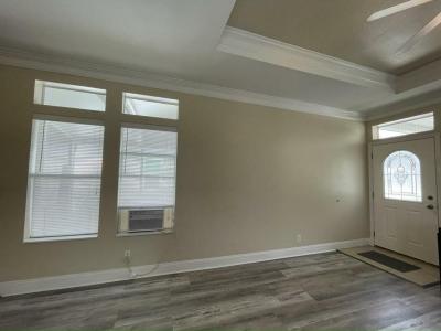 Photo 5 of 20 of home located at 13330 Sea Breeze Lane Grand Island, FL 32735