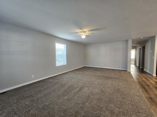 2019 Clayton 81SHN28523a (w/Full Porch) Mobile Home