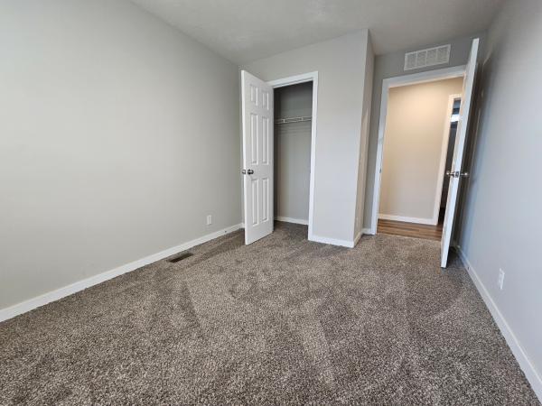 2019 Clayton 81SHN28523a (w/Full Porch) Mobile Home