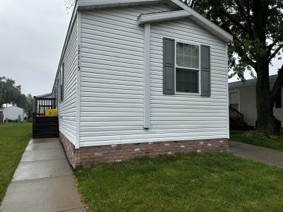 Photo 1 of 10 of home located at 17115 Brunswick Macomb, MI 48044