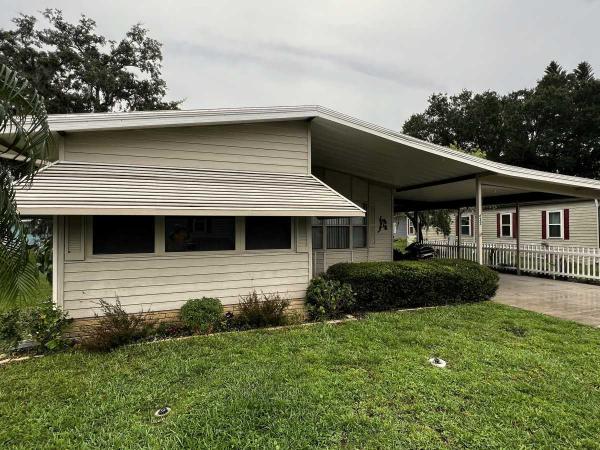 1988 Homes of Merit Mobile Home For Sale