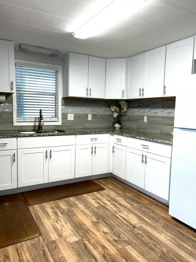 Photo 2 of 14 of home located at 581 Falcon Ave Lakeland, FL 33815