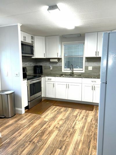 Photo 3 of 14 of home located at 581 Falcon Ave Lakeland, FL 33815