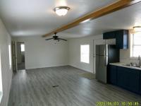 1985 Bonnavilla Manufactured Home