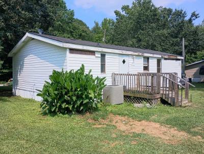 Photo 2 of 18 of home located at 460 Highway 142, 76 Covington, GA 30014