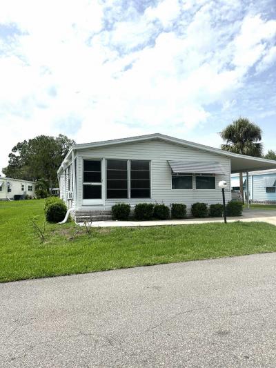 Photo 2 of 18 of home located at 4610 Arlington Park Dr. Lot #71 Lakeland, FL 33801