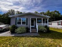 2017 Commodre Mobile Home
