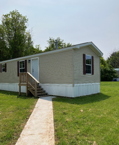 Mobile Home at 5 Elm Lane Williamson, NY 14589