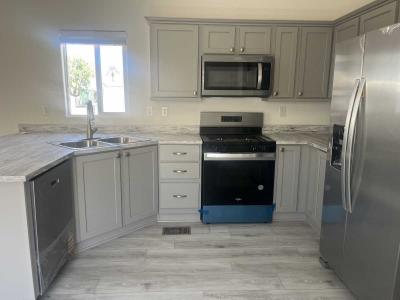 Photo 4 of 12 of home located at 2121 S Pantano Rd #232 Tucson, AZ 85710