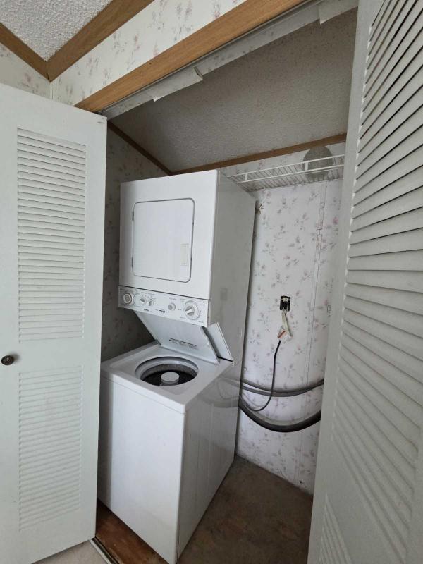 1994 Skyline Manufactured Home