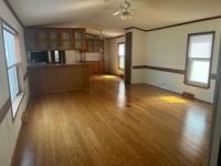 2001 Holly Park Manufactured Home