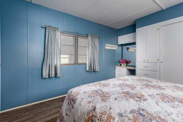 1965 Hillcrest unk Mobile Home