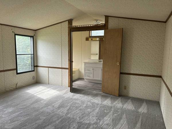 1989 SCHU HS Mobile Home