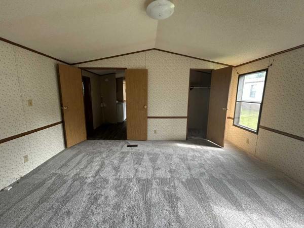 1989 SCHU HS Mobile Home