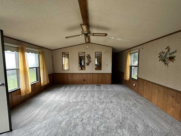 1989 SCHU HS Mobile Home