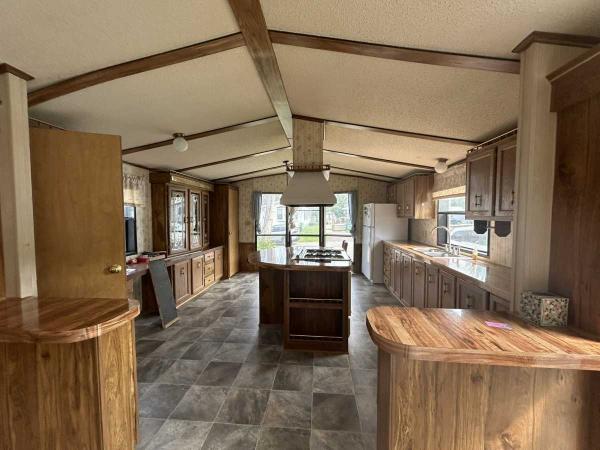 1989 SCHU HS Mobile Home