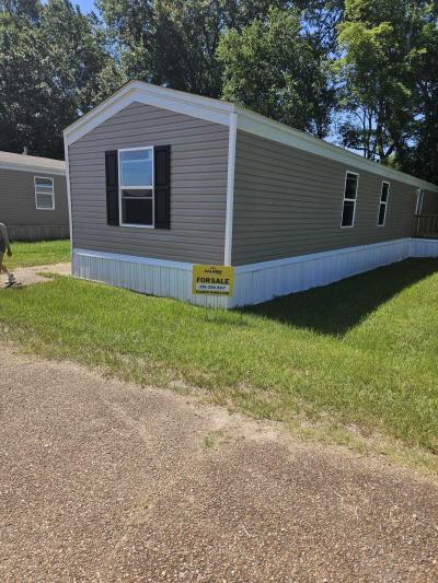 Photo 3 of 5 of home located at 101 Murrah St. Crystal Springs, MS 39059