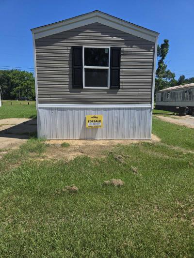 Photo 2 of 8 of home located at 126 Murrah St. Crystal Springs, MS 39059