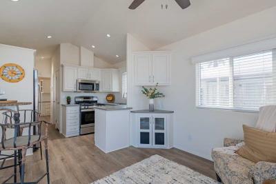Photo 5 of 17 of home located at 10498 N Frontage Rd Office Yuma, AZ 85365