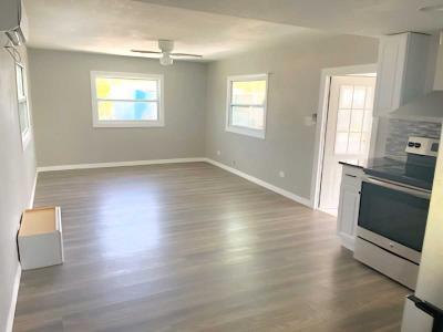 Photo 4 of 11 of home located at 9301 49th St N Pinellas Park, FL 33782