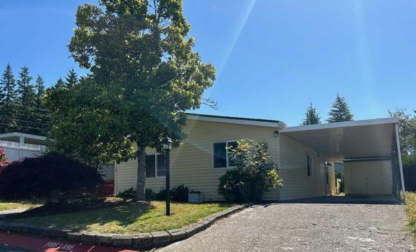 Photo 1 of 2 of home located at 100 SW 95th Ave Sp. #43 Beaverton, OR 97006