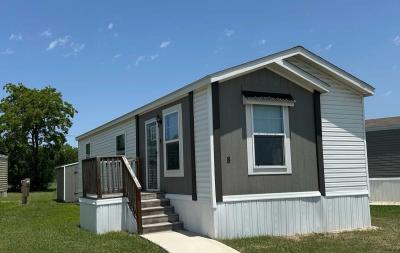 Mobile Home at 7616 Upper Seguin Rd, Lot 8 Converse, TX 78109