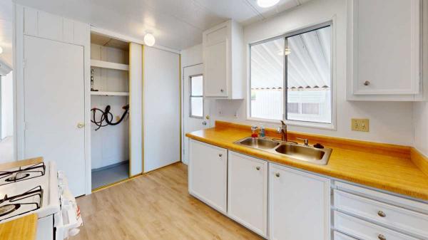 1978 GOLDENWEST 2 Bed 2 Full Bath Manufactured Home