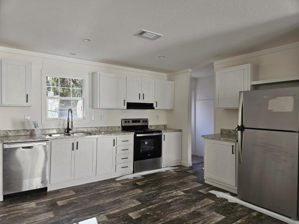 2025 Champion Home Builders, Inc. mobile Home