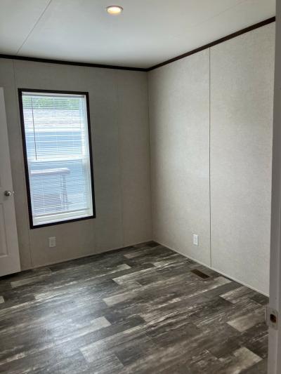 Photo 4 of 9 of home located at 500 W Payton St #4 Greentown, IN 46936
