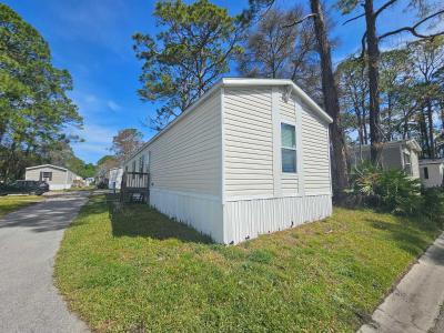 Photo 2 of 10 of home located at 10960 Beach Blvd., #163 Jacksonville, FL 32246