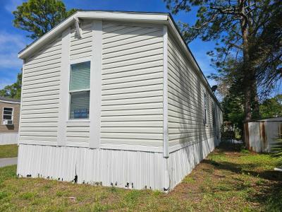 Photo 4 of 10 of home located at 10960 Beach Blvd., #163 Jacksonville, FL 32246